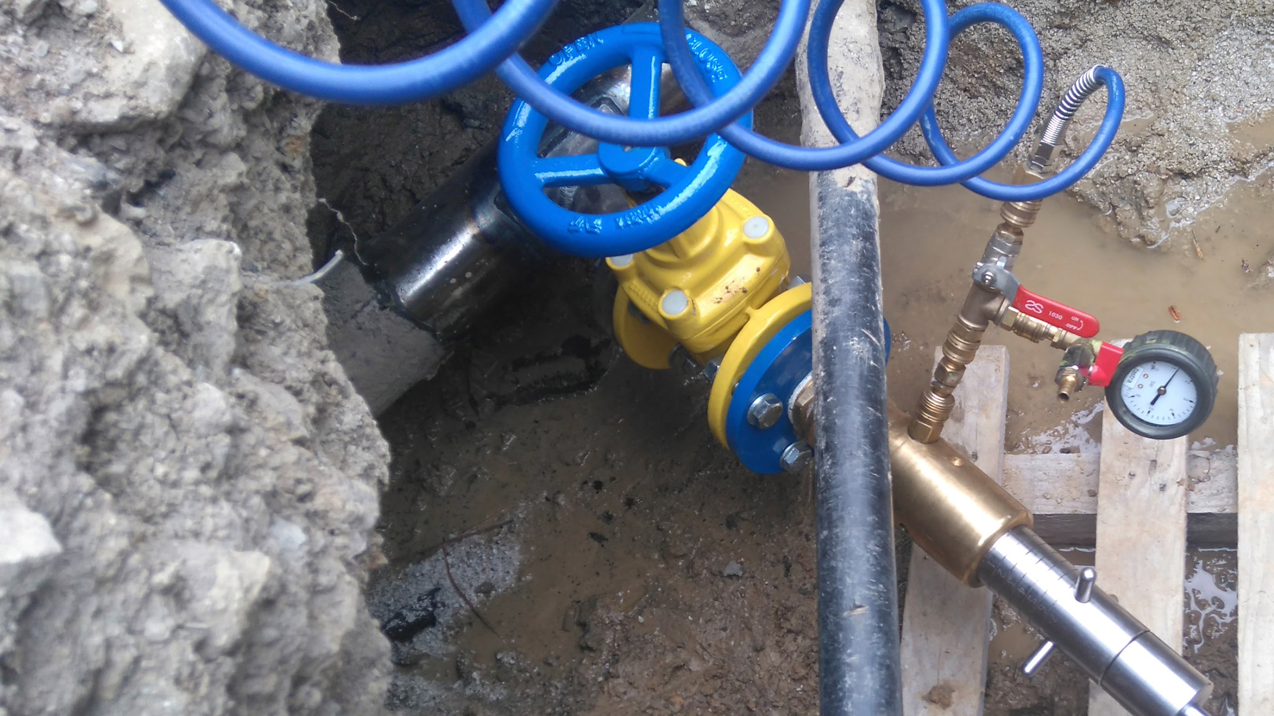 Water Line Tapping, Hot Tapping